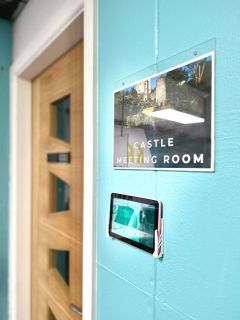 Castle_Room_Marina2-scaled Castle_Room_Marina2-scaled