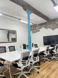 meeting-room-mira-scaled meeting-room-mira-scaled