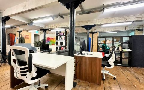 private_desks_city2-scaled private_desks_city2-scaled